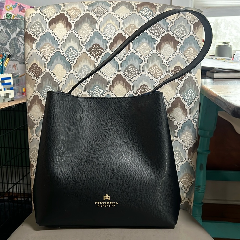 Cuoieria candy bucket bag